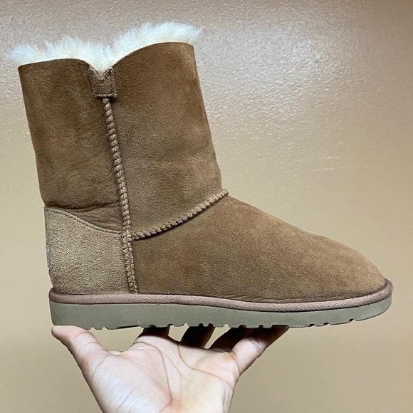 UGG Bailey Button II Women’s Suede Boots “Chesnut” Size 5 - Picture 7 of 17